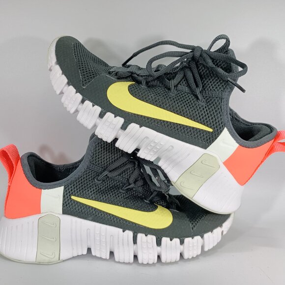 Nike Women’s Size 7 Free Metcon Training/Running Shoes/Sneakers - Picture 4 of 7
